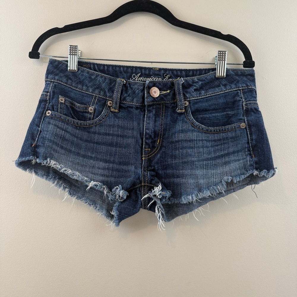 American Eagle Shorts Womens 0 Denim Y2K Frayed Hem Dark Wash Cutoff Jean